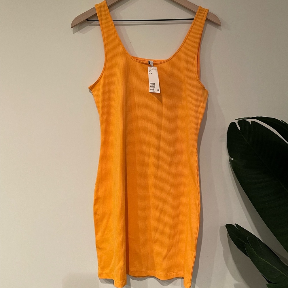 Orange Ribbed Mini Dress - Picture 2 of 6